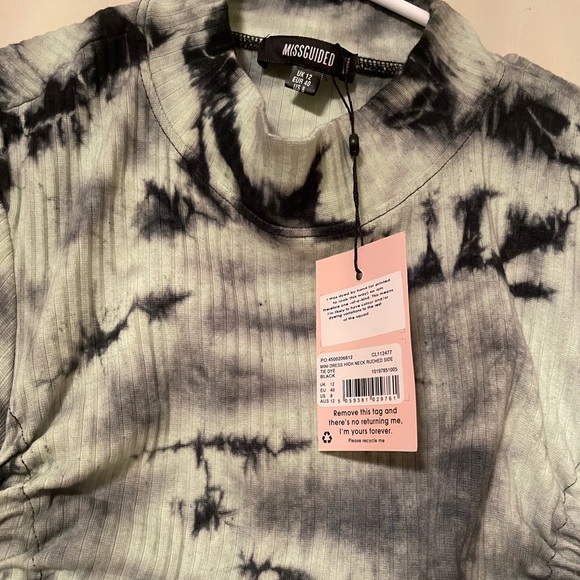 Missguided ruched tie dye dress - Picture 4 of 6